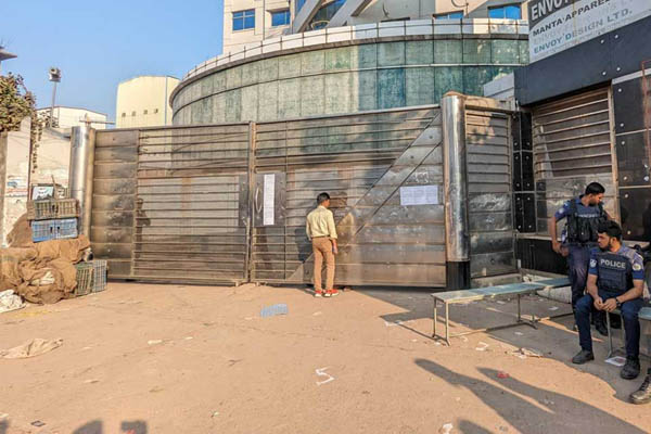 ২০ শতাংশ অর্ডার বাতিল, বন্ধের ঝুঁকিতে ১০০ পোশাক কারখানা